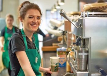Γιατί η Nike, τα Starbucks και η Boeing βρίσκονται ένα βήμα πριν την άβυσσο;