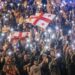 Αναβρασμός στον Καύκασο: Μια ανάσα από τον εμφύλιο πόλεμο η Γεωργία – Ο βρώμικος ρόλος του Γάλλου προέδρου Macron