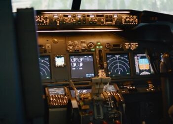 Τρόμος στον «αέρα»: Πιλότος πέθανε ξαφνικά! Δείτε πώς έγινε η αναγκαστική προσγείωση, vid
