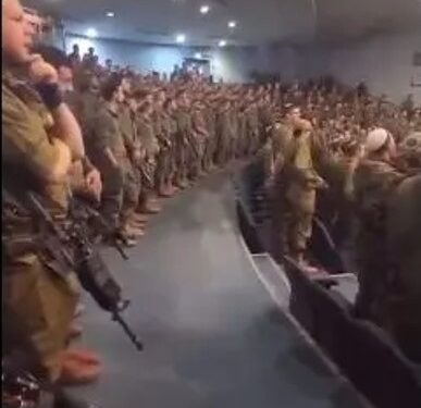 Ν.ΔΑΠΕΡΓΟΛΑΣ, “ΤΡΑΓΟΥΔΩΝΤΑΣ ΓΙΑ ΤΟΝ ΑΝΤΙΧΡΙΣΤΟ”!