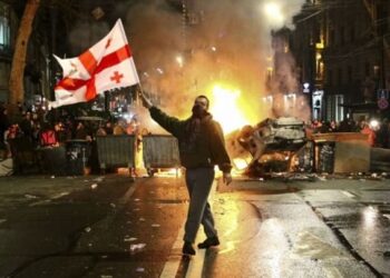 Αμόκ – Μετά την ήττα στην Ουκρανία ΗΠΑ – ΕΕ ανοίγουν στη Γεωργία το 2ο μέτωπο κατά της Ρωσίας με … μοντέλο Μπαγκλαντές