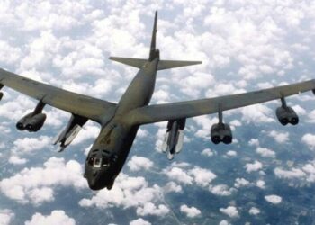 Έφτασαν στη Μέση Ανατολή τα βομβαρδιστικά B-52 των ΗΠΑ