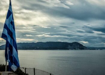 Γελοιογραφία τοῦ Δ. Χατζηνικολάου γιά τό γνωστόν «μοναχοφάηδες στό Αἰγαῖο»