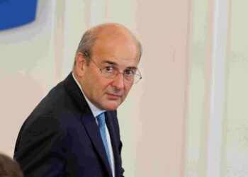 «Θα είμαστε με το κίνημα των μετρητών;»! Ο Χατζηδάκης έδειξε τι έρχεται