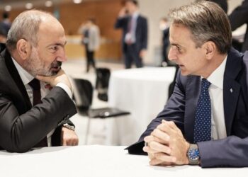 Τι τρέχει με Αρμενία; Δυσαρέσκεια του Κρεμλίνου για την πρόθεση της Ελλάδος για «απορωσοποίηση» του εξοπλισμού των ελληνικών ΕΔ