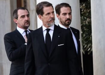 Ο Παύλος Ντε Γκρες εξετάζει κάθοδο στην πολιτική και ένωση πατριωτικών κομμάτων; – Θα προκληθεί σοκ στο σύστημα