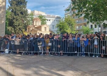 Γ.Μ : Ένας λαός στα κάγκελα …