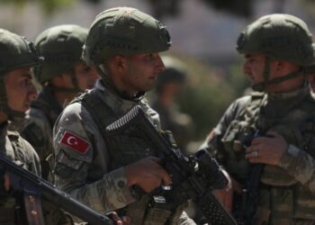 «Στριμωγμένοι» οι Τούρκοι λόγω Συρίας-Ρωσίας: «Δεν εμπλεκόμαστε στις μάχες», λένε