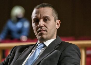 Παρέμβαση Κασιδιάρη για Συρία: Η ΝΔ πανηγυρίζει για τη νίκη των τζιχαντιστών που κόβουν κεφάλια Χριστιανών