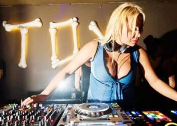 Ξέφρενο πάρτι με κοκαΐνη, ecstasy σε πολυτελή βίλα της Αττικής – Η Dj ξαδέλφη του Αζέρου προέδρου ανάμεσα στους συλληφθέντες