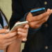 «Έρχεται» το τέλος των κινητών; – Με τι θα αντικατασταθούν