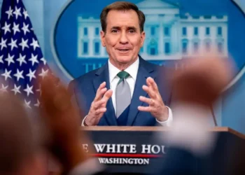 Ο υπουργός άμυνας των ΗΠΑ John Kirby παραδέχεται πως γνωρίζει ποιος χειρίζεται τα drones – O Τραμπ εκφράζει φόβους για την ζωή του λέγοντας πως…