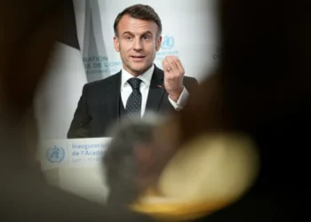 Σοκαριστικοί διάλογοι του καταρρέοντος Μακρόν με το στενό του επιτελείο!