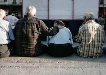 ΚΑΘΗΓΗΤΗΣ ΤΣΟΚΑΣ : 350.000 χαμηλοσυνταξιούχοι αφημένοι στο έλεος Του Θεού!