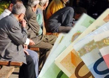 ΚΑΘΗΓΗΤΗΣ ΤΣΟΚΑΣ : ΤΑ ΧΕΙΡΟΚΡΟΤΗΜΑΤΑ ΤΗΣ ΝΤΡΟΠΗΣ!