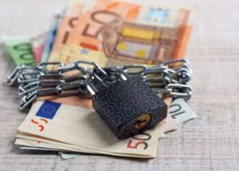 Τι συμβαίνει; – Κραχ, στάση πληρωμών από το Δημόσιο – Κρατικά χρέη 3,4 δισ. ευρώ πνίγουν την αγορά