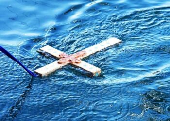 Ηλίας Καλλιώρας : Τρεις αναφορές για τα Άγια Θεοφάνεια