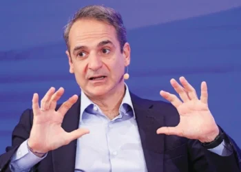Ο Κυριάκος τρέμει τον «τυφώνα» Τραμπ