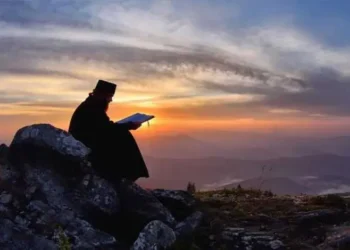 Μαῦρα σύννεφα στὸ Ἅγιο Ὄρος
