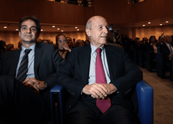 ΙΩΑΝΝΗΣ ΚΑΛΑΚΟΣ : ΑΠΟ ΤΟΝ ΑΡΧΙΕΡΕΑ ΤΗΣ ΔΙΑΠΛΟΚΗΣ ……ΣΤΟΝ ΕΚΣΥΓΧΡΟΝΙΣΤΗ ΤΗΣ ΕΛΛΑΔΟΣ!
