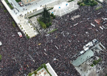 Από την δολοφονία του John F. Kennedy στα Τέμπη και στο Μάτι [Πόση αλήθεια συνιστάται;]