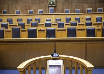 Παρέμβαση της Ένωσης Δικαστών και Εισαγγελέων για τα Τέμπη: «Η κυβέρνηση παρενέβη στο έργο μας»