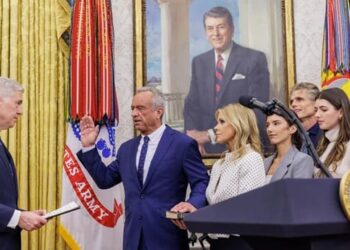 Ο Robert Kennedy Junior ορκίστηκε ως υπουργός Υγείας και Ανθρωπίνων Υπηρεσιών των ΗΠΑ