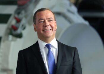 Η πρόβλεψη του Μεντβέντεφ για την Ευρώπη μετά από αυτό που ζήτησε ο Τραμπ
