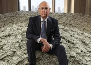 Η USAID χάριζε τα λεφτά των φορολογούμενων στη σφηκοφωλιά του Παγκόσμιου Οικονομικού Φόρουμ (WEF), με λεφτά που υποτίθεται πήγαιναν σε ανακούφιση των φτωχών!