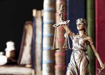 ΚΑΘΗΓΗΤΗΣ ΤΣΟΚΑΣ : Πολιτική ΒΟΜΒΑ!!! ΜΕΓΑΤΟΝΩΝ!!!