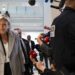 Διεθνής σάλος για το δικαστικό πραξικόπημα στη Γαλλία – Πολιτική δίωξη στη Le Pen, την αποκλείουν από τις εκλογές του 2027