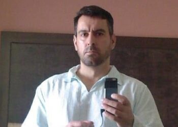 Οφθαλμίατρος Μαρίνος Μαρκομανωλάκης, 57> Δεν γνωρίζω τι τέλος θα έχω…, είχε πει όταν αναγκάσθηκε να κάνει τα εμβόλια COVID-19. Έφυγε ξαφνικά…