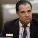50-50 να μείνει ο Άδωνις στην κυβέρνηση – Τα παρακάλια στον Μητσοτάκη στο τηλέφωνο και οι εχθρικοί συνεργάτες