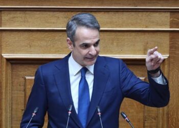 Κυριάκος Μητσοτάκης – Τέμπη: Το αλαζονικό «bot» που γιουχάρει όλη η χώρα, ξεπέρασε κάθε ρεκόρ αναισχυντίας