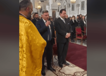 Ψέλνουν το πιστεύω στη Συρία περικυκλωμένοι από τζιχαντιστές