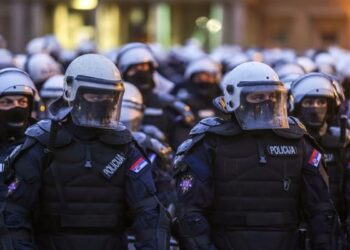 Προ της ανάφλεξης η Σερβία: Στημένες εξεγέρσεις από τη Δύση βλέπει ο φιλορώσος πρόεδρος, vid