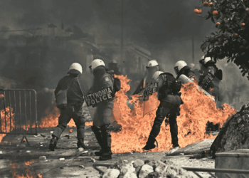 παπα-Ηλίας Υφαντής : ελληνομάχοι !!!