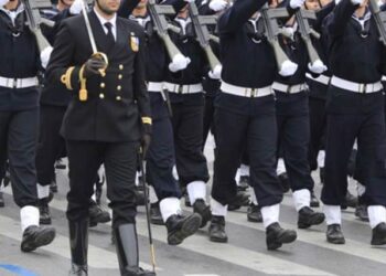 ΑΠΟΣΤΟΛΟΥ : ΟΙ ΥΠΑΞΙΩΜΑΤΙΚΟΙ ΤΟΥ ΕΝΔΟΞΟΥ ΝΑΥΤΙΚΟΥ ΜΑΣ, ΣΩΖΟΥΝ ΤΗΝ ΤΙΜΗ ΤΟΥ ΕΘΝΟΥΣ