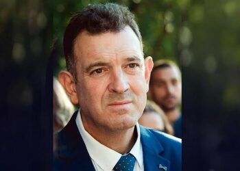 Αίσχος! Πόλεμος κατά του Νίκου Παπαδόπουλου από το βουλευτήριο της Νίκης