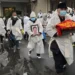 Μαρτυρίες-σοκ από την Κίνα: Άδεια αστικά κέντρα και ουρές στα κρεματόρια