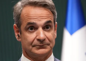 ΚΑΘΗΓΗΤΗΣ ΤΣΟΚΑΣ: ΕΠΕΙΓΟΝ!. ΠΡΟΣ ΤΟΝ ΠΡΩΘΥΠΟΥΡΓΟ!.