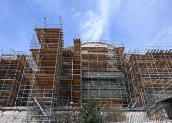Δρ. Κ. Βαρδάκας : ΜΕΓΑΛΗ ΤΕΤΑΡΤΗ 2025 “η ΑΓΙΑ ΣΟΦΙΑ στο ικρίωμα” πατάμε σε κόκκινες ιστορικές στιγμές – ο παγκόσμιος Ιούδας επί τω έργω του.
