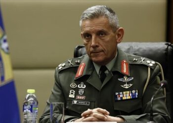 Στρατηγός Κωνσταντίνος Φλώρος: Δεν χρειαζόμαστε την άδεια της Τουρκίας για να ποντίσουμε καλώδιο