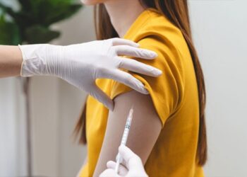 Η FDA Παραδέχεται ότι τα «Εμβόλια» mRNA Μεταδίδονται σε Ανεμβολίαστους μέσω «Αποβολής»