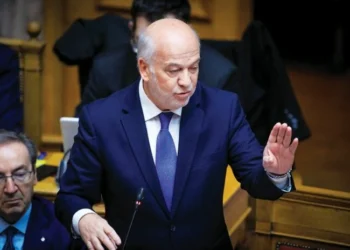 Τώρα είδε το trafficking για παρένθετες μητέρες