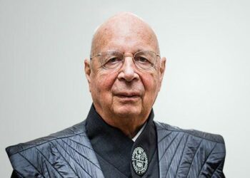 Το WEF Ερευνά τον Κλάους Σβαμπ για «Μασάζ στο Δωμάτιο» και Άλλες Κατηγορίες