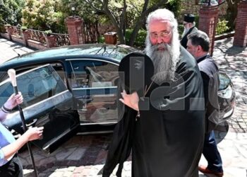 Επεισοδιακή Λειτουργία με τον Μητροπολίτη Πιερίας… «Δεν πιστεύω να αναρτήσεις τίποτα απ’ αυτό εδώ», προειδοποιεί ο Σεβασμιότατος τους δημοσιογράφους