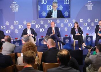 ΑΠΟΣΤΟΛΟΥ : FORUM ΔΕΛΦΩΝ: “ΠΟΛΙΤΙΚΟ ΠΛΥΝΤΗΡΙΟ ΕΘΝΟΜΗΔΕΝΙΣΜΟΥ”, ΟΠΩΣ ΛΕΜΕ FORUM DAVOS ΚΑΙ ΛΕΣΧΗ BILDERBERG