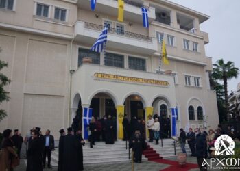 «Βροχή» πέφτουν τά μηνύματα πιστῶν στήν Ἱερά Σύνοδο γιά τήν ἀπείθεια τῆς Μητρόπολης Περιστερίου στήν Συνοδική Ἐγκύκλιο περί τοποθετήσεως τοῦ Ἐσταυρωμένου.