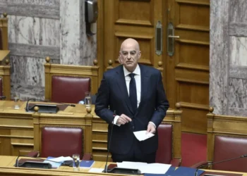 Δένδιας : Εχθές στην Βουλή για το νεο εξοπλιστικό πρόγραμμα. Δεν έχουμε δορυφόρο. Δεν μπορούμε να επικοινωνούμε.